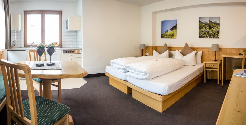 Hotel Montfort Sankt Anton am Arlberg Pokoj fotografie